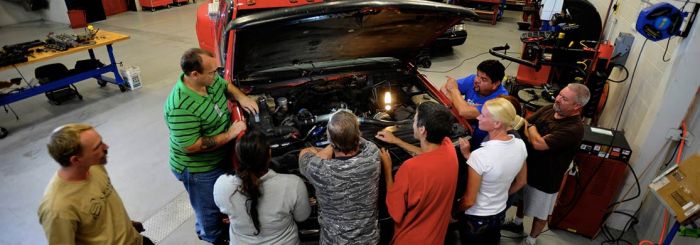 automotive technician schools terbaru