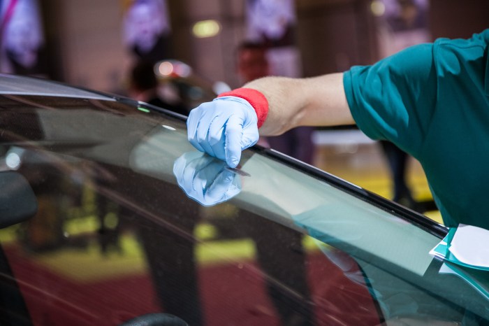 automotive glass repairs terbaru